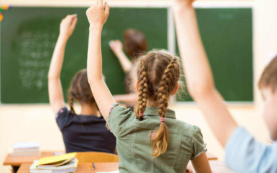 Medidas para mejorar educación superdotados